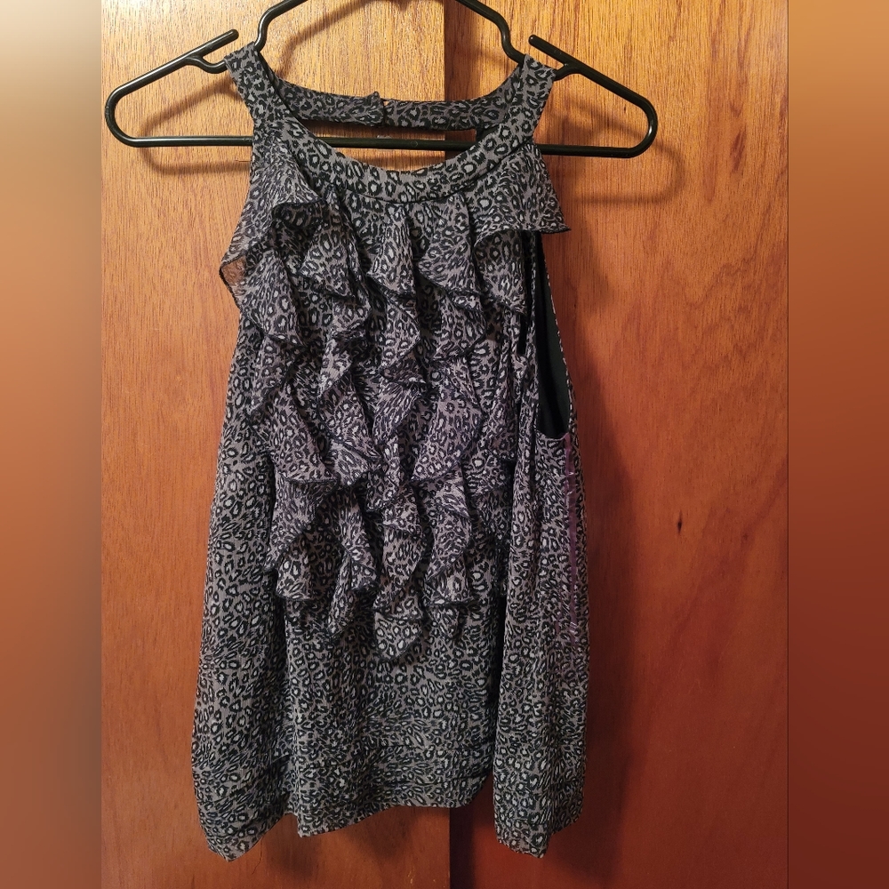 Eci New York sleeveless waterfall top